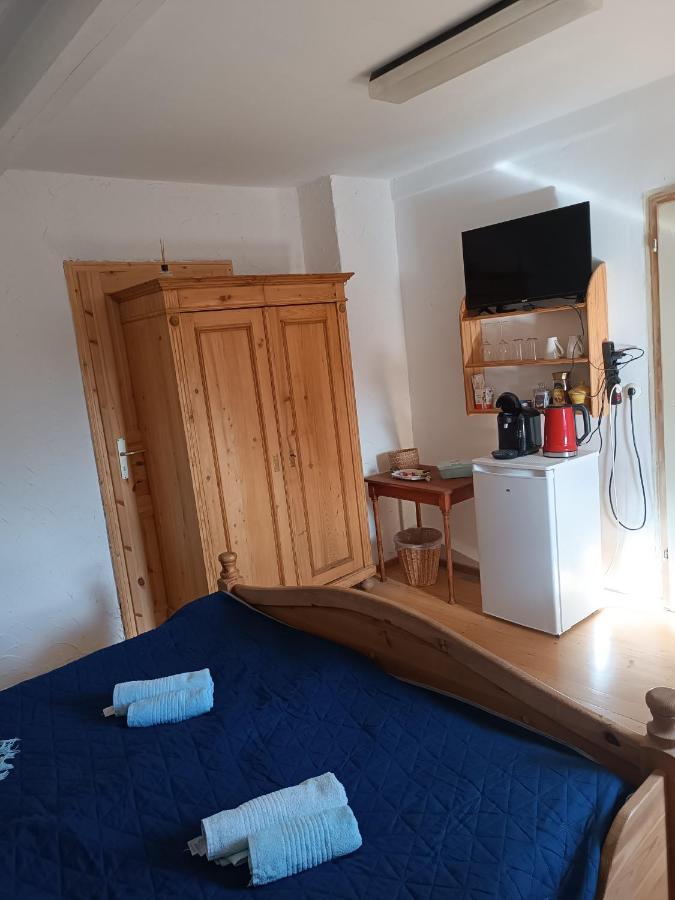 Zimmer Veljanovski Blaufelden Exterior foto